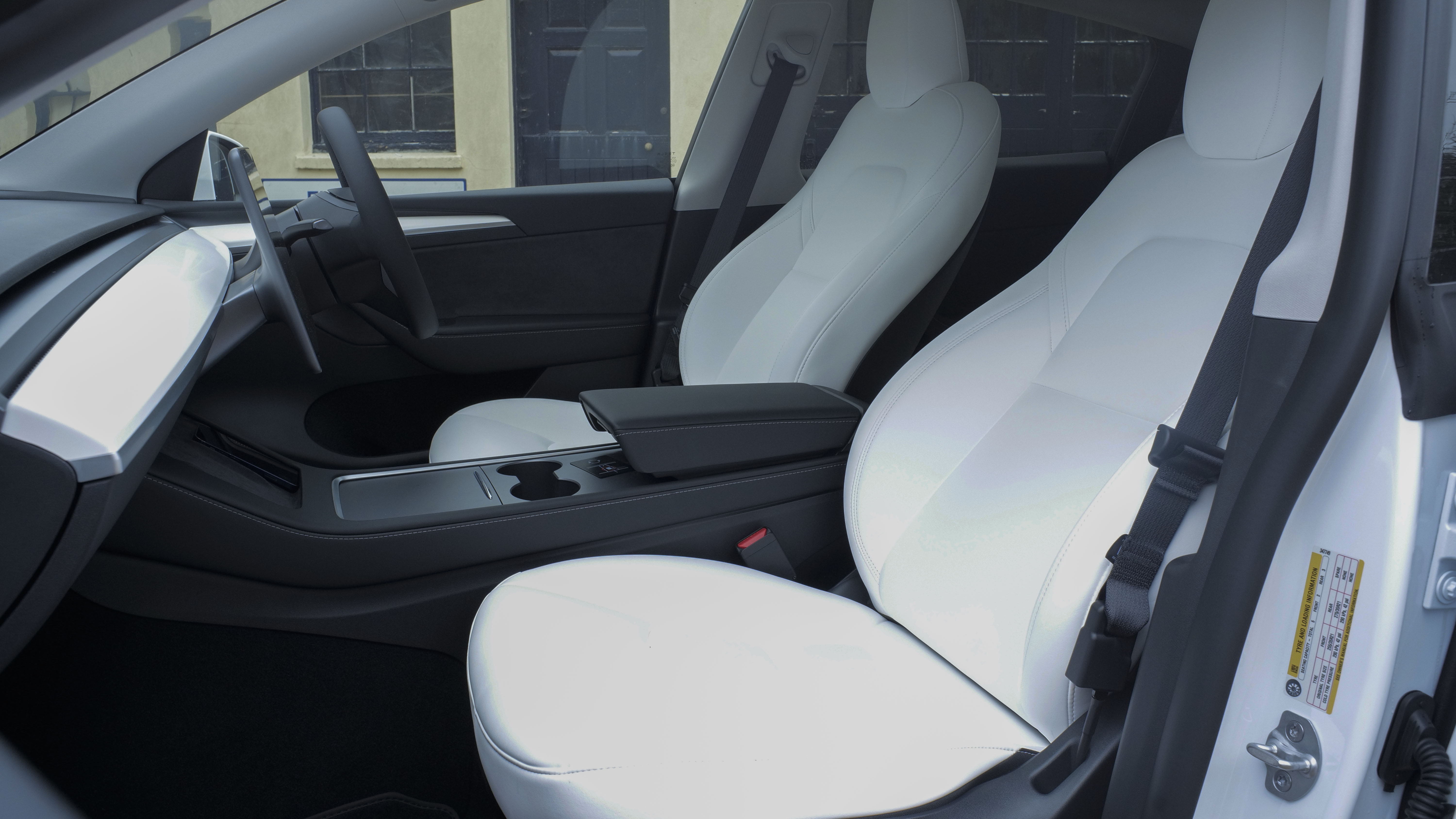TESLA MODEL 3 SALOON Performance AWD 85kWh 4dr Auto